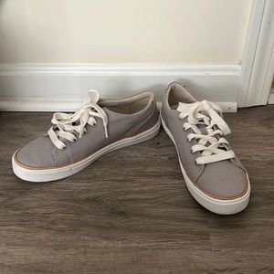 Tom’s Alex Sneaker